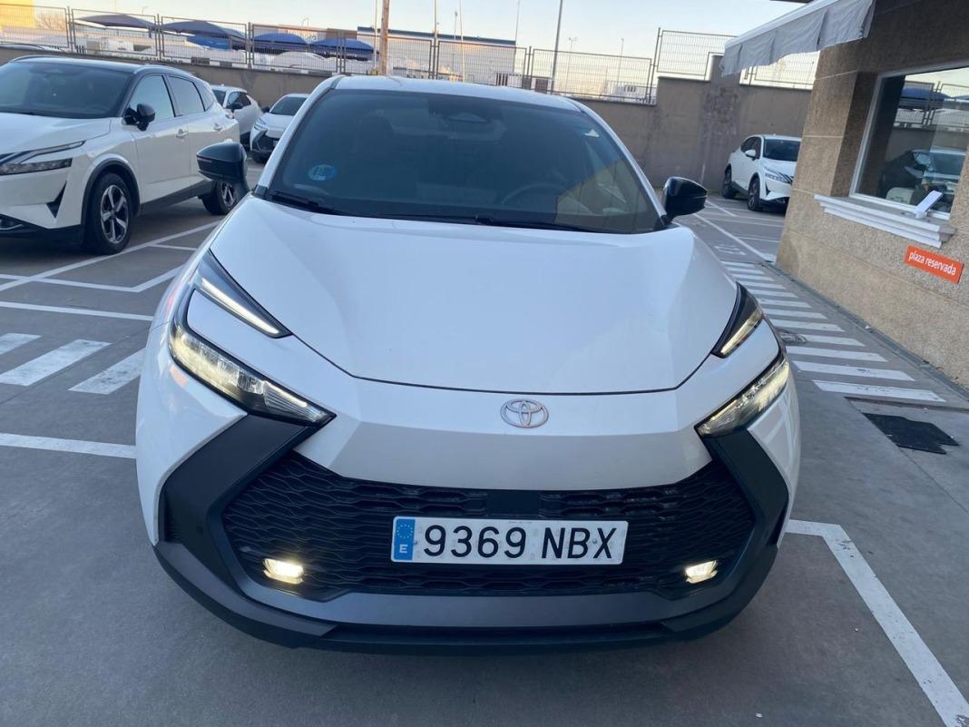 Toyota C-hr 1.8 Advance Hybrid 140