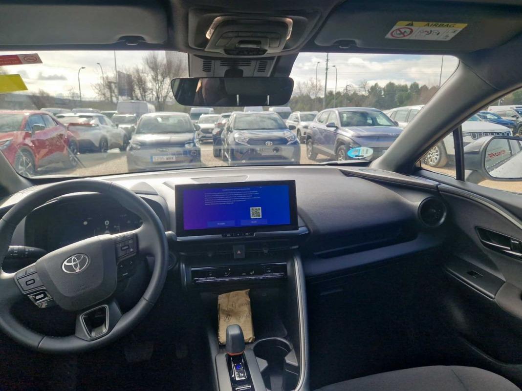 Toyota C-hr 1.8 Advance Hybrid 140