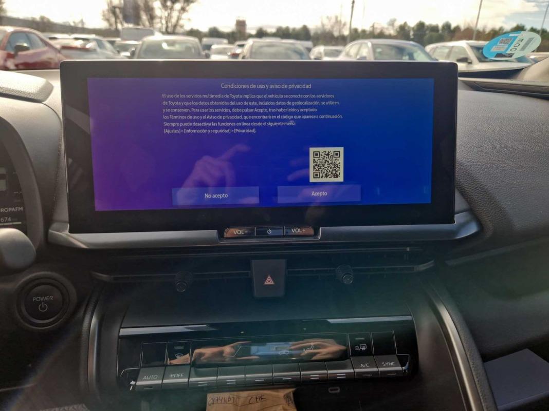 Toyota C-hr 1.8 Advance Hybrid 140