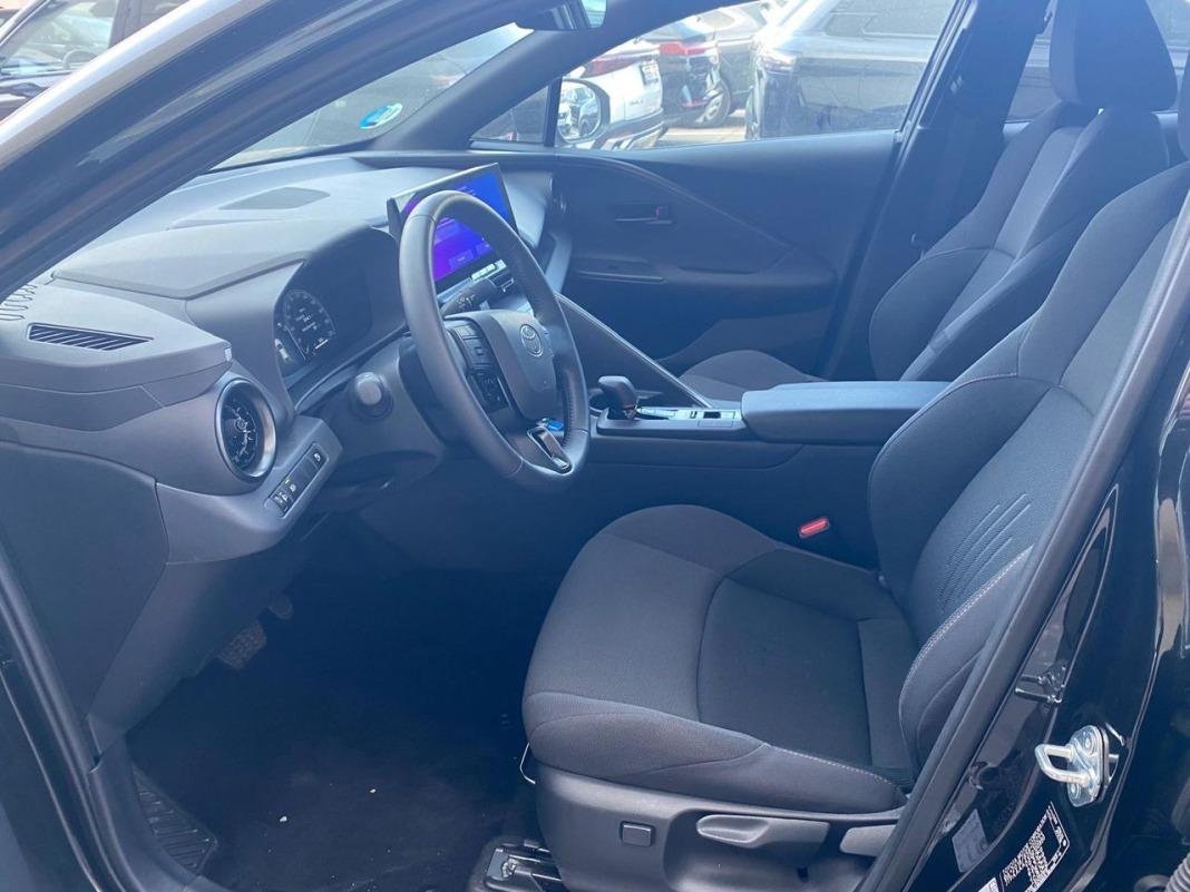 Toyota C-hr 1.8 Advance Hybrid 140