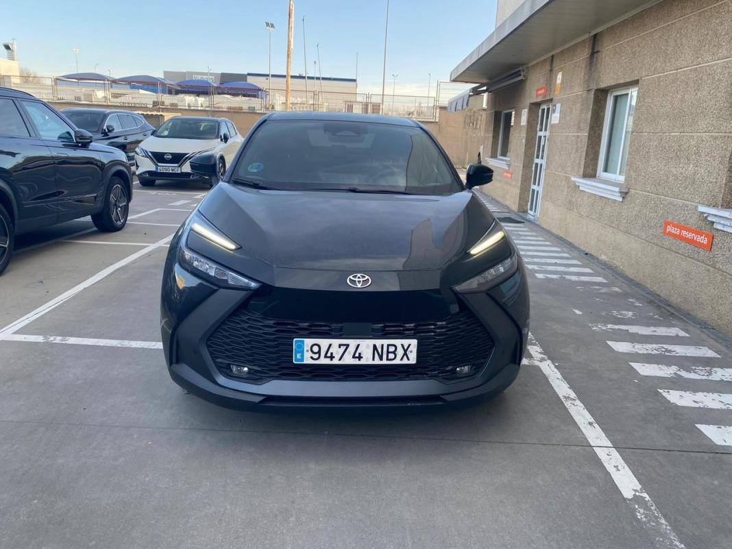 Toyota C-hr 1.8 Advance Hybrid 140