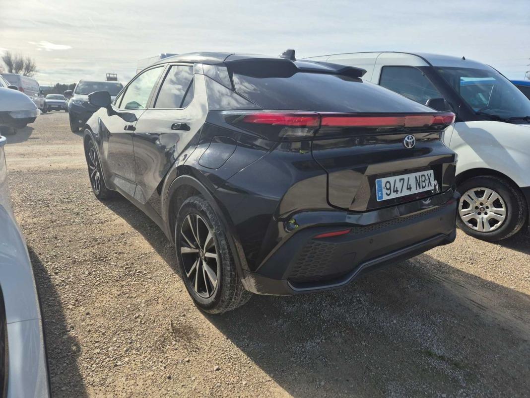 Toyota C-hr 1.8 Advance Hybrid 140