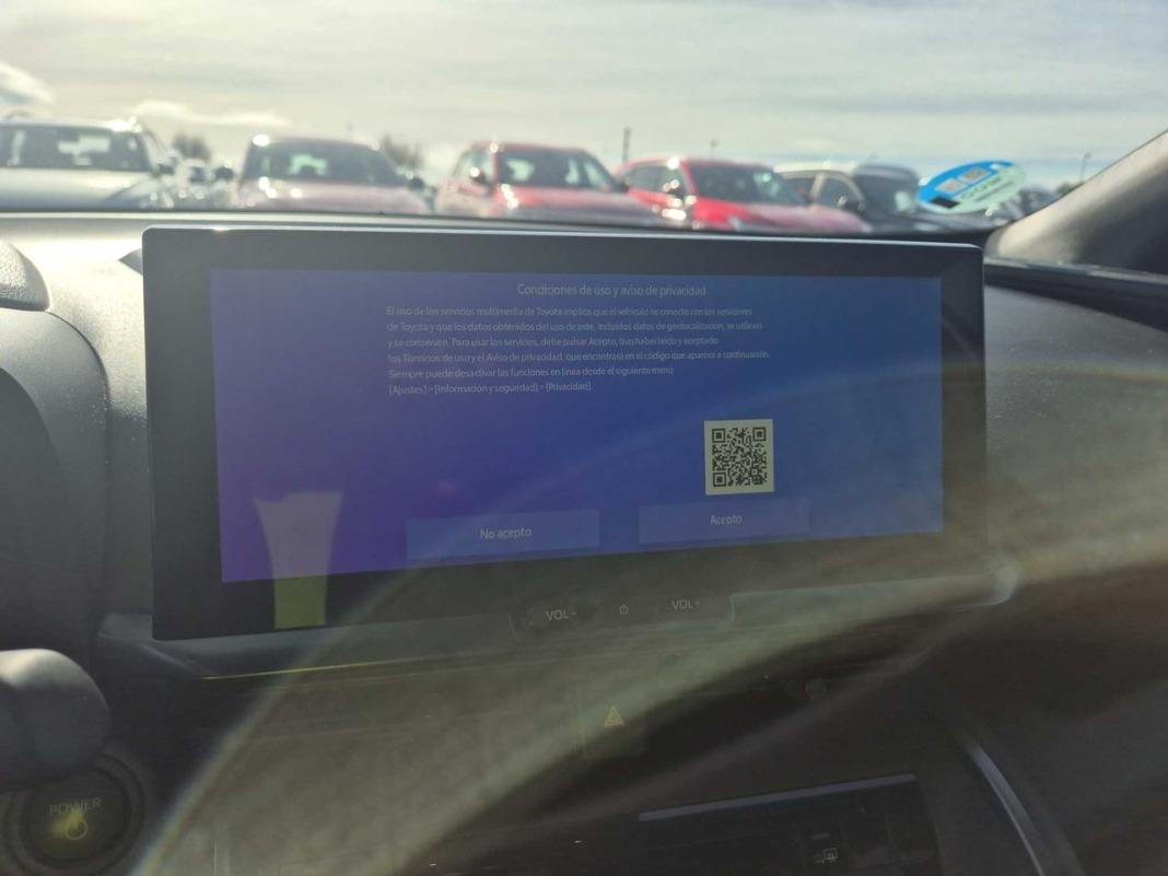 Toyota C-hr 1.8 Advance Hybrid 140