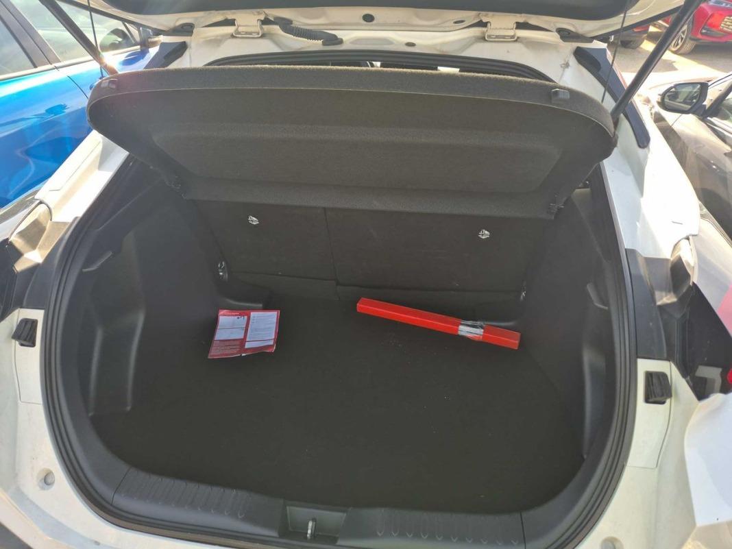 Toyota C-hr 1.8 Advance Hybrid 140