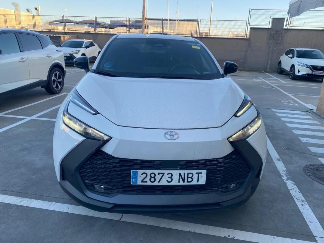 Toyota C-hr 1.8 Advance Hybrid 140