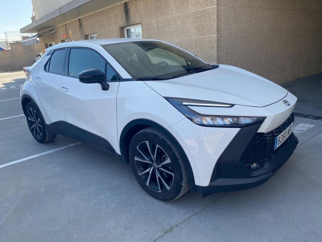 Toyota C-hr 1.8 Advance Hybrid 140