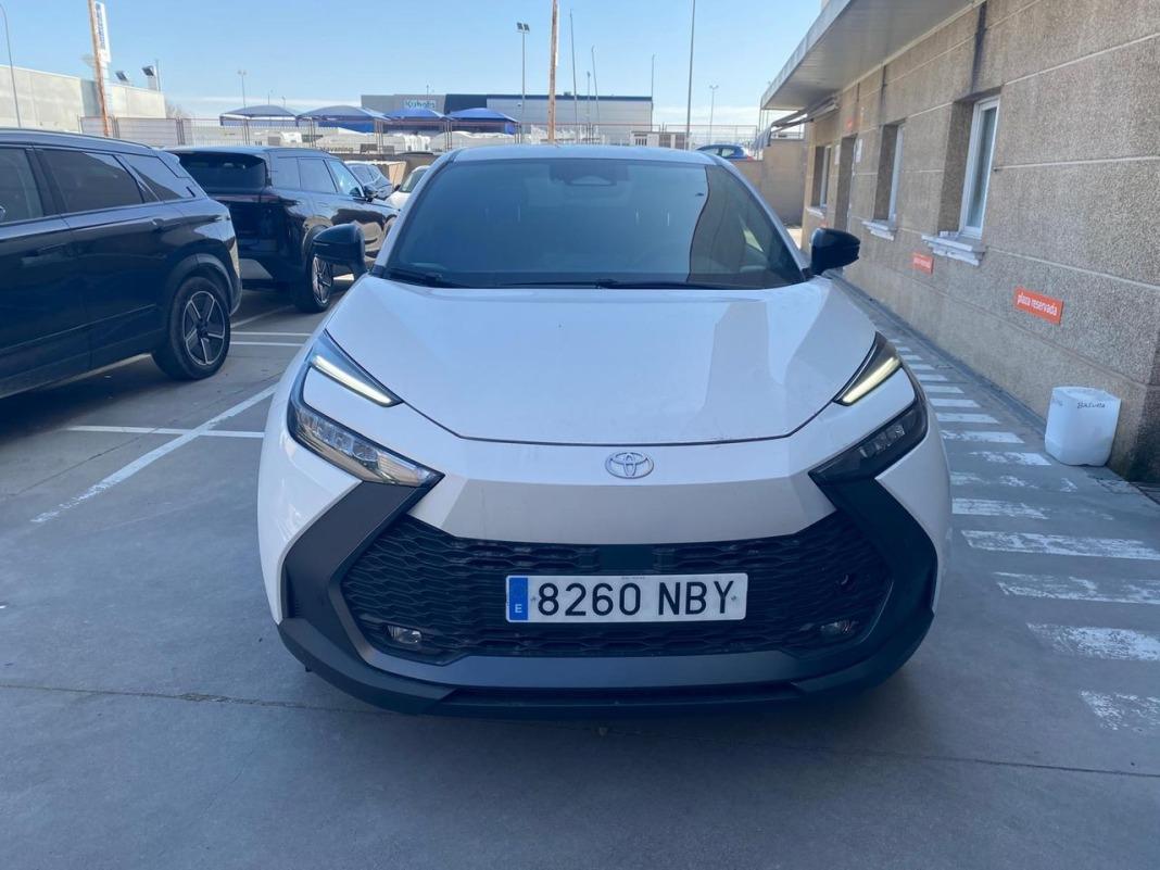 Toyota C-hr 1.8 Advance Hybrid 140