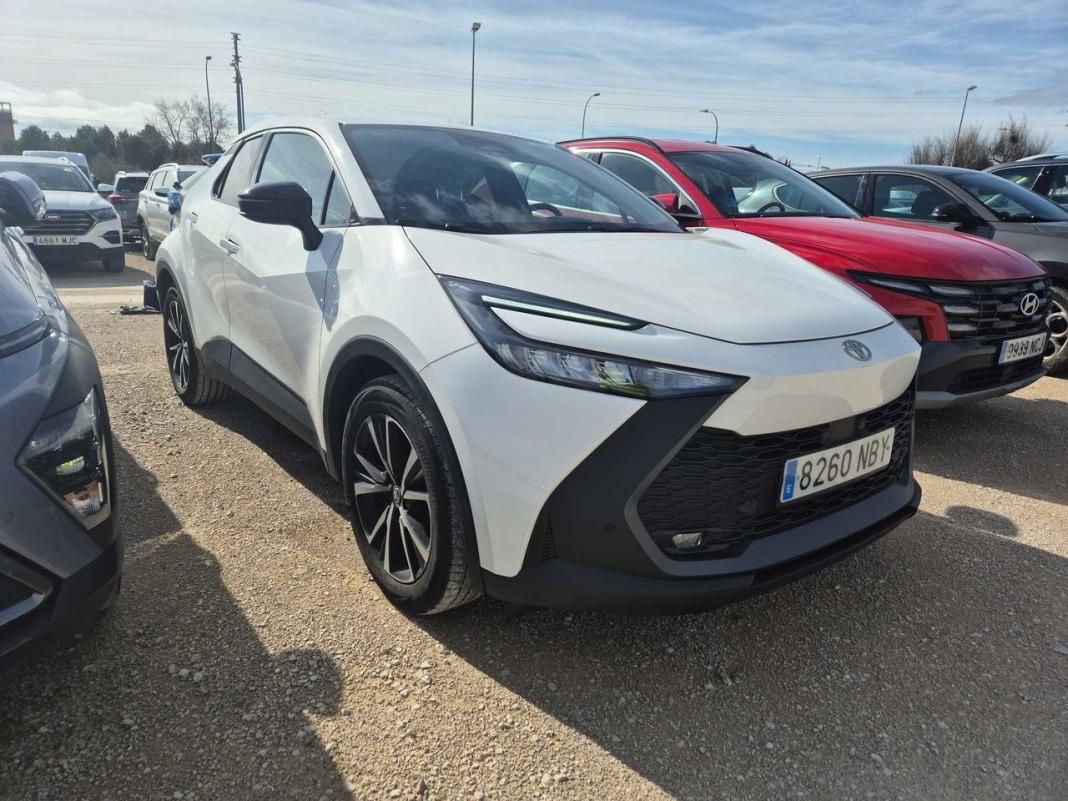 Toyota C-hr 1.8 Advance Hybrid 140