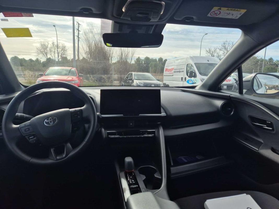 Toyota C-hr 1.8 Advance Hybrid 140