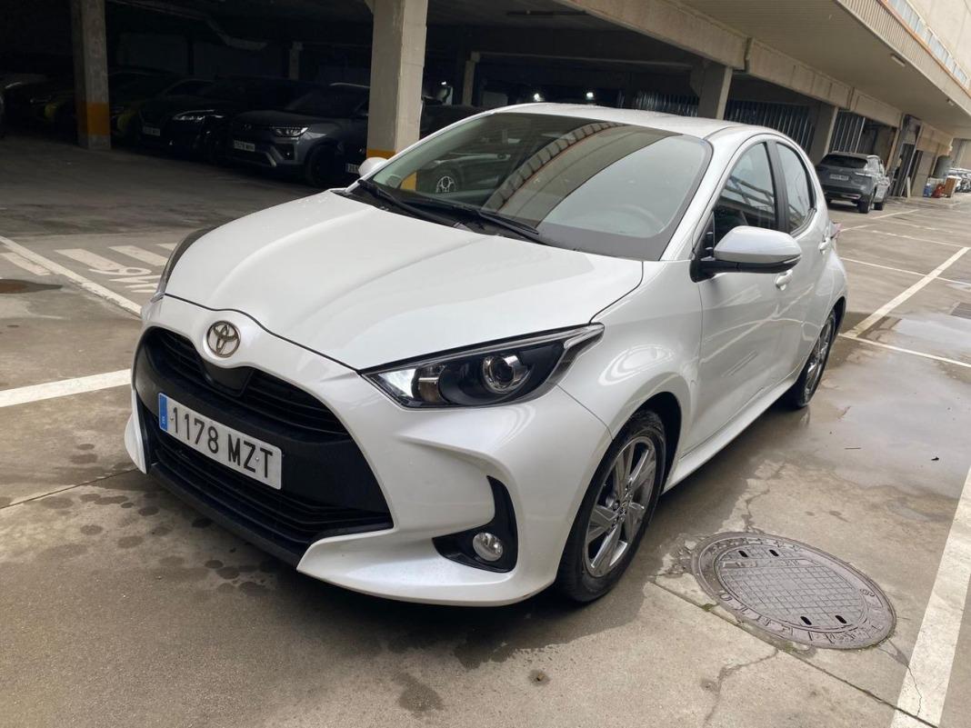 Toyota Yaris 1.5 120H Active Plus