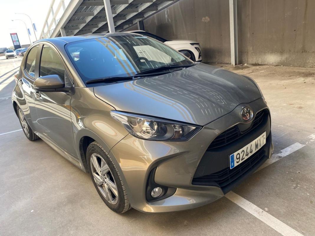 Toyota Yaris 1.5 120H Active Plus