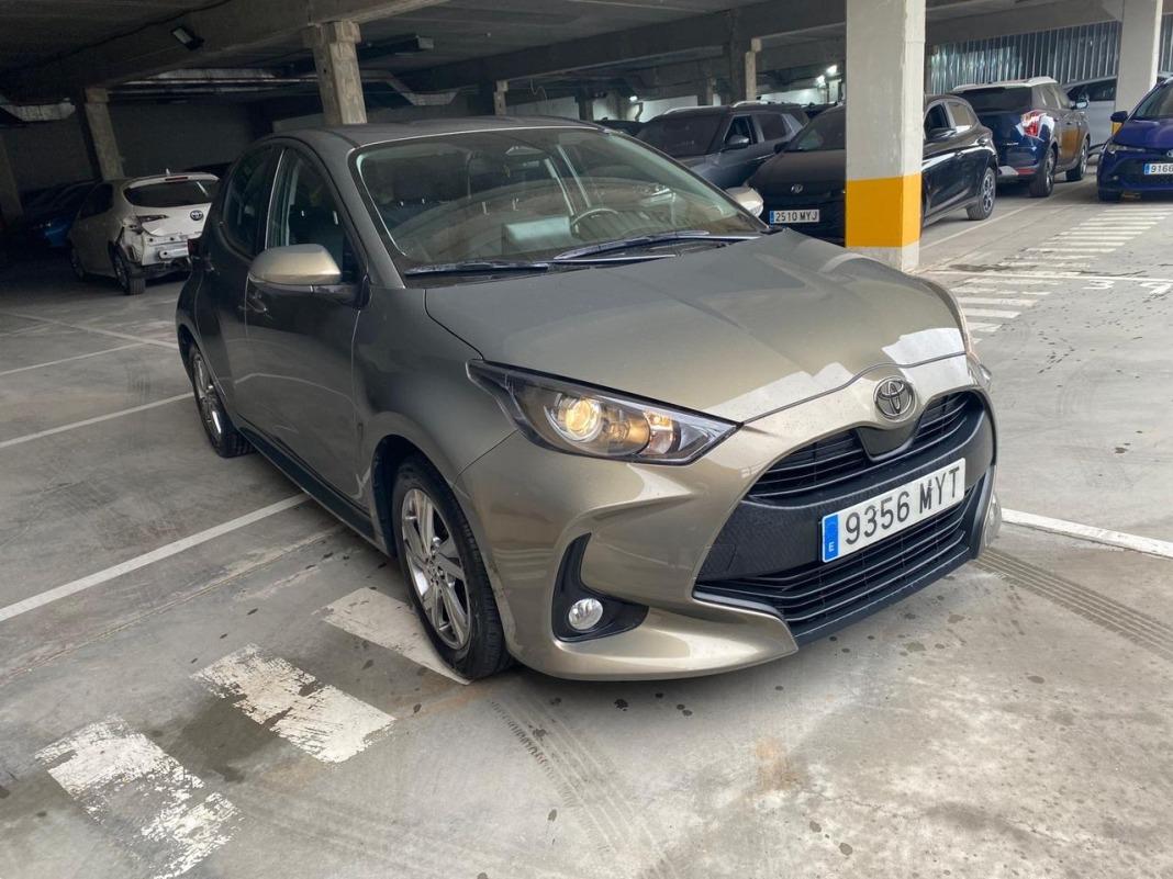 Toyota Yaris 1.5 120H Active Plus