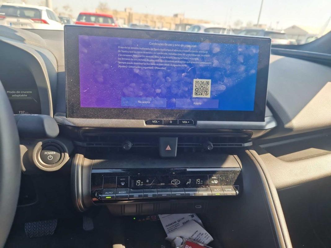 Toyota C-hr 1.8 Advance Hybrid 140