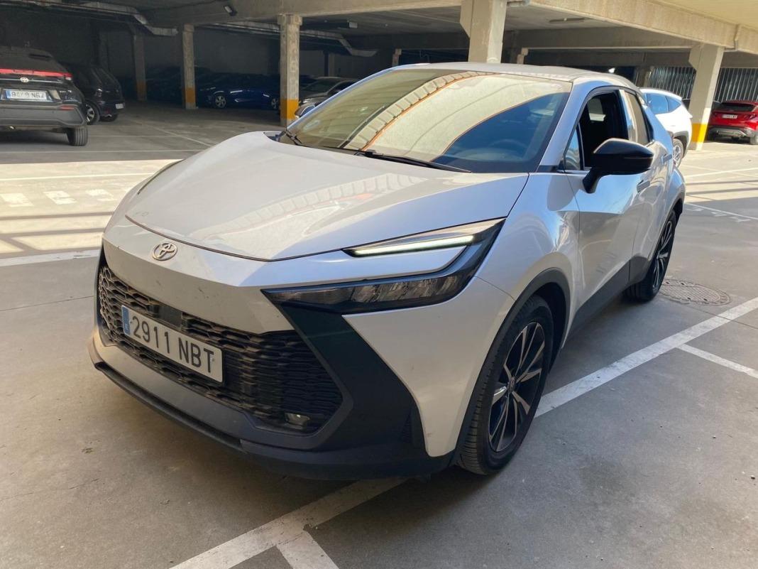 Toyota C-hr 1.8 Advance Hybrid 140