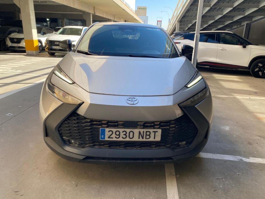Toyota C-hr 1.8 Advance Hybrid 140