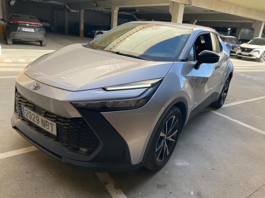 Toyota C-hr 1.8 Advance Hybrid 140