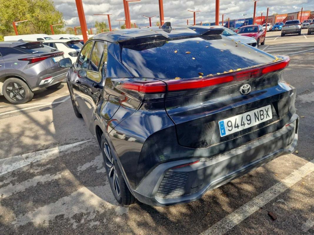 Toyota C-hr 1.8 Advance Hybrid 140