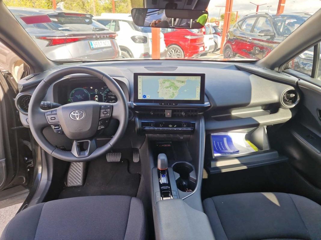 Toyota C-hr 1.8 Advance Hybrid 140