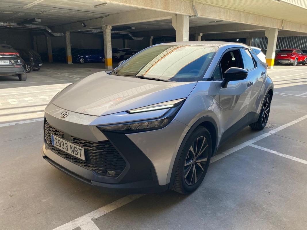 Toyota C-hr 1.8 Advance Hybrid 140