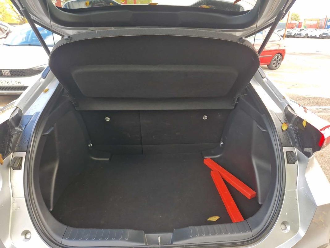 Toyota C-hr 1.8 Advance Hybrid 140