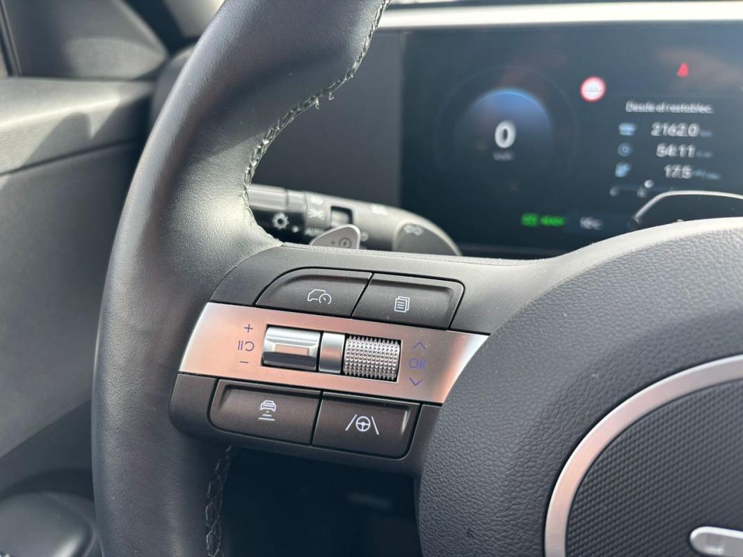 Hyundai Kona EV 150kW 65kWh Black Line