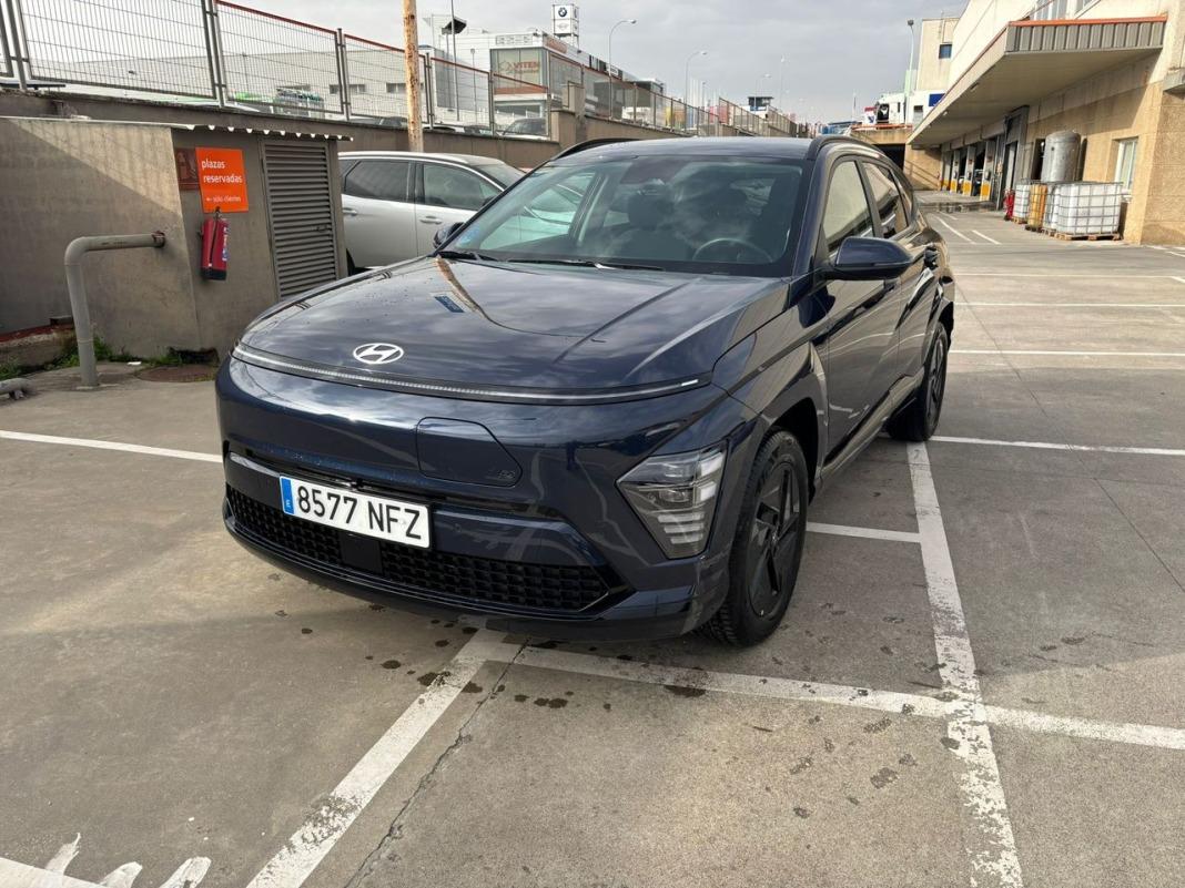 Hyundai Kona EV 150kW 65kWh Black Line
