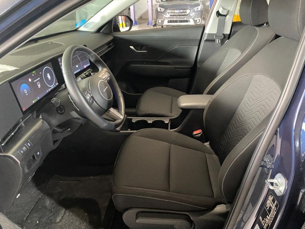 Hyundai Kona EV 150kW 65kWh Black Line