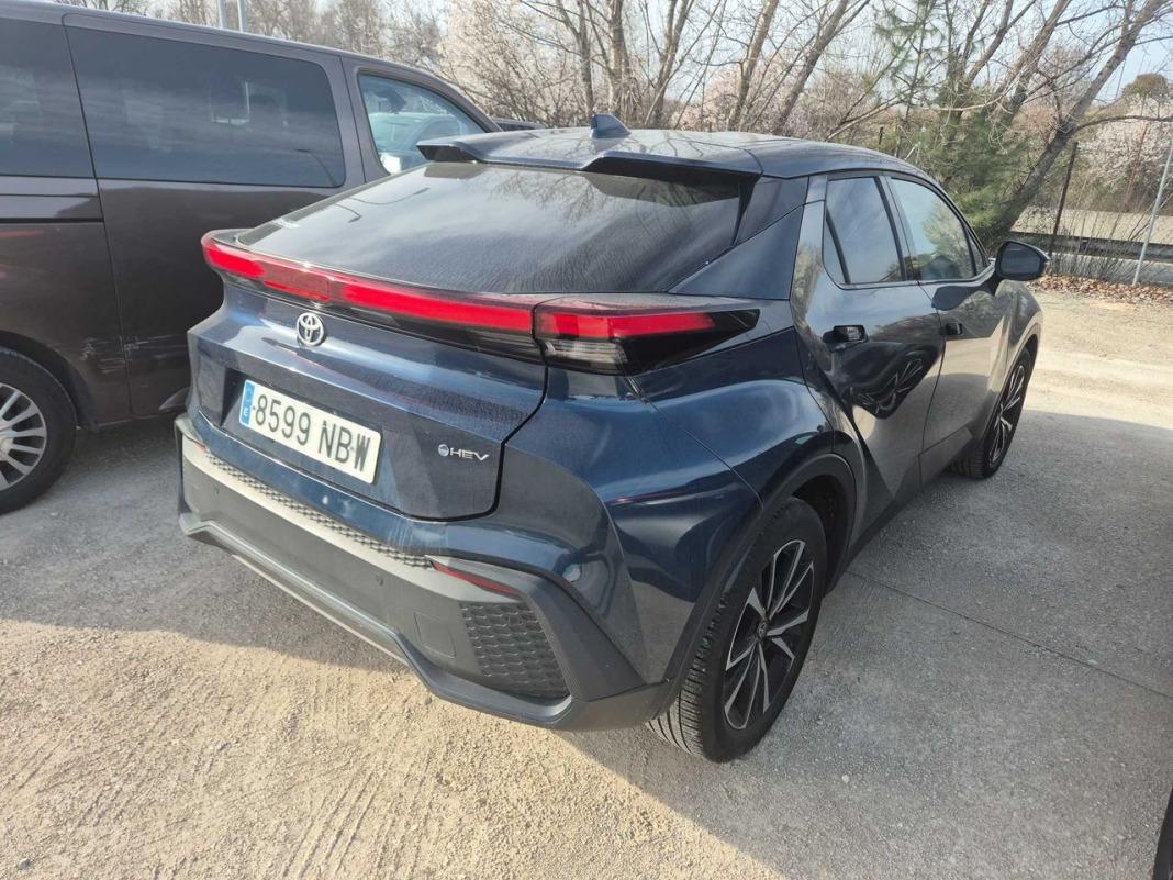 Toyota C-hr 1.8 Advance Hybrid 140