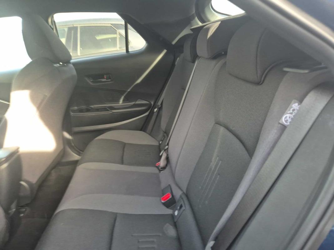 Toyota C-hr 1.8 Advance Hybrid 140