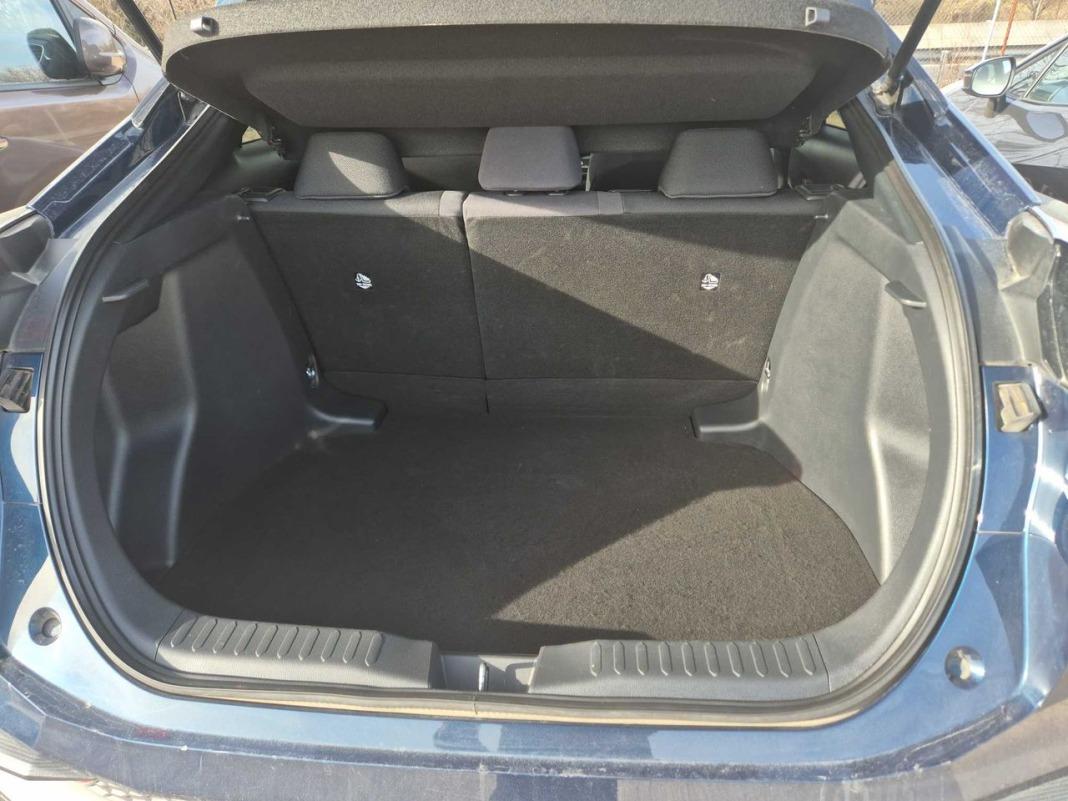 Toyota C-hr 1.8 Advance Hybrid 140