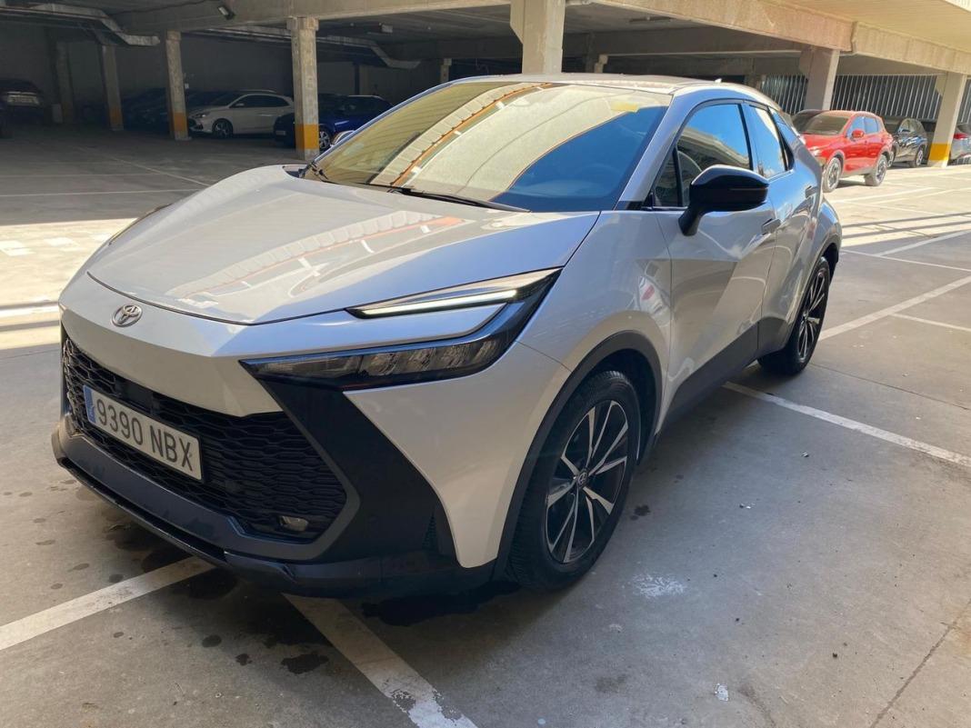 Toyota C-hr 1.8 Advance Hybrid 140