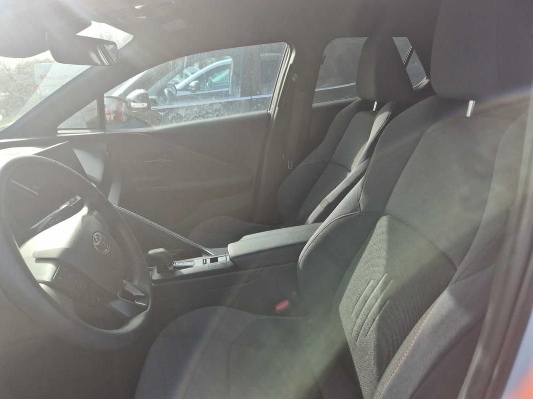 Toyota C-hr 1.8 Advance Hybrid 140