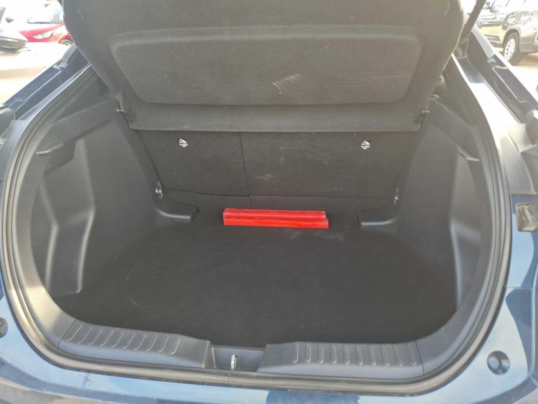 Toyota C-hr 1.8 Advance Hybrid 140