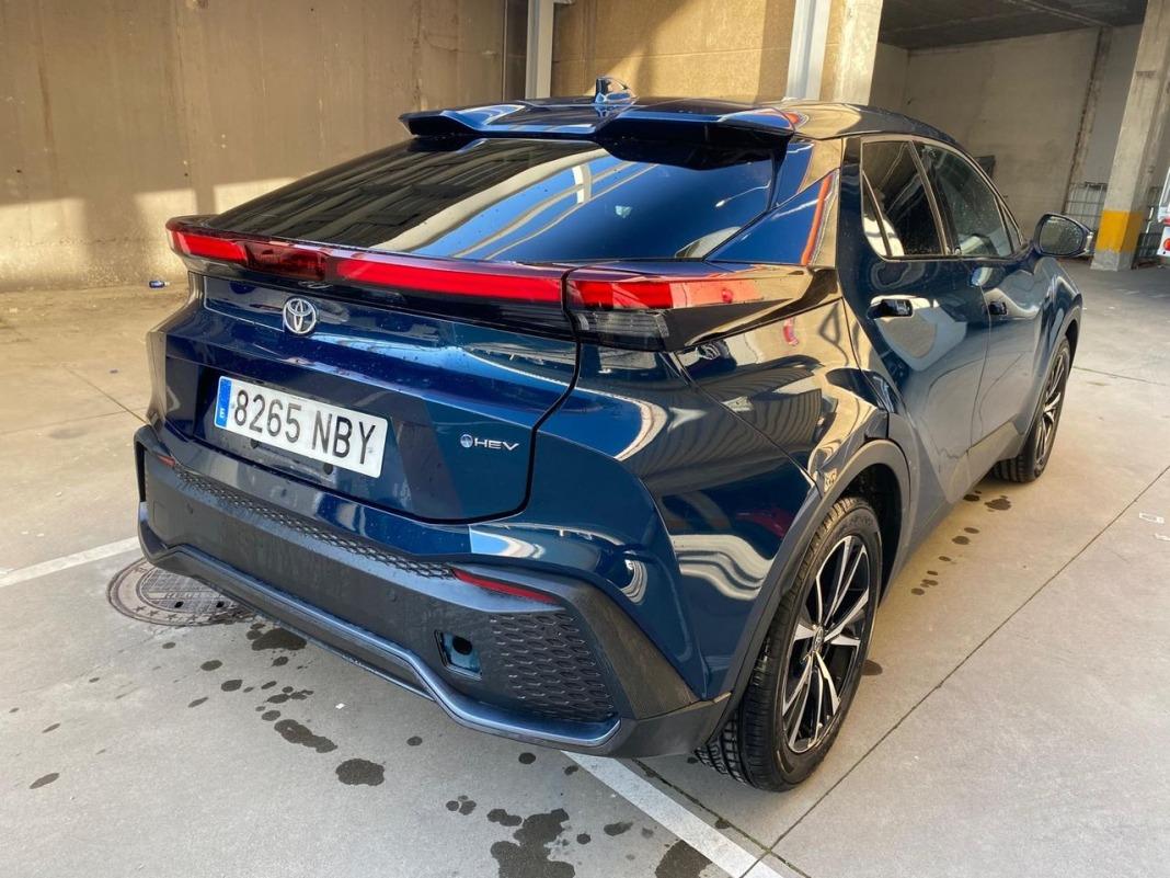 Toyota C-hr 1.8 Advance Hybrid 140