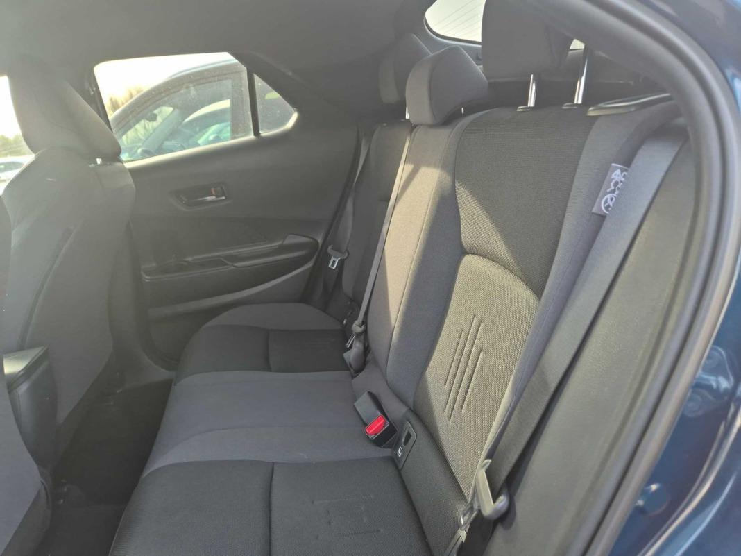 Toyota C-hr 1.8 Advance Hybrid 140