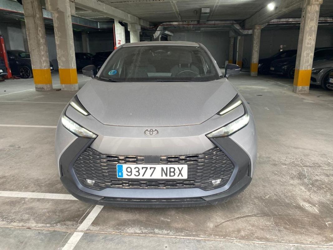 Toyota C-hr 1.8 Advance Hybrid 140