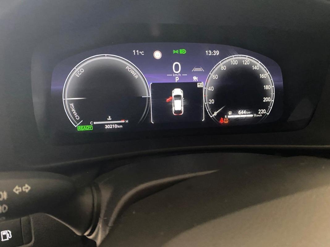 Toyota C-hr 1.8 Advance Hybrid 140