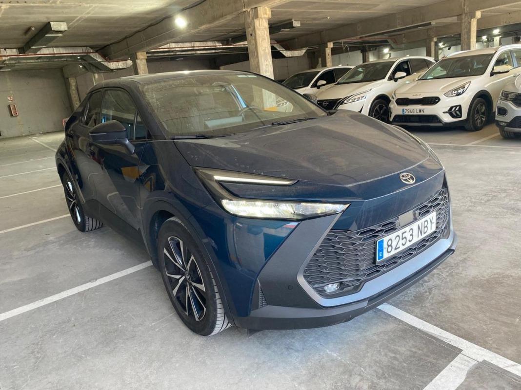 Toyota C-hr 1.8 Advance Hybrid 140