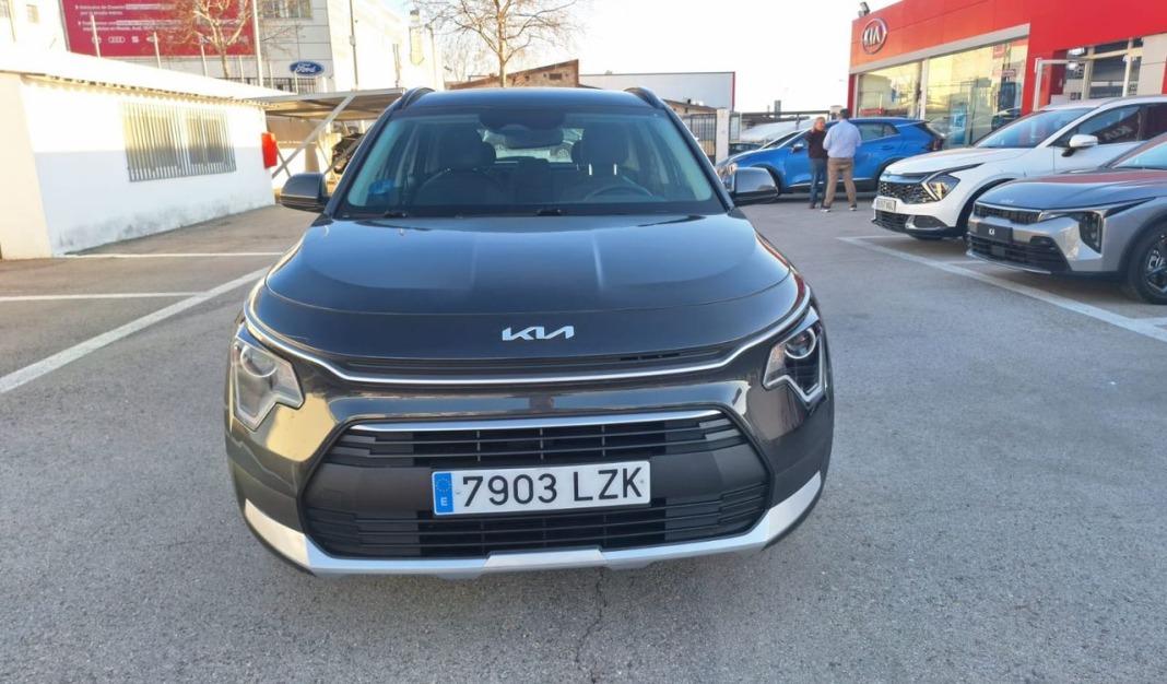 Kia Niro 1.6 GDi PHEV 104kW (141CV) Concept