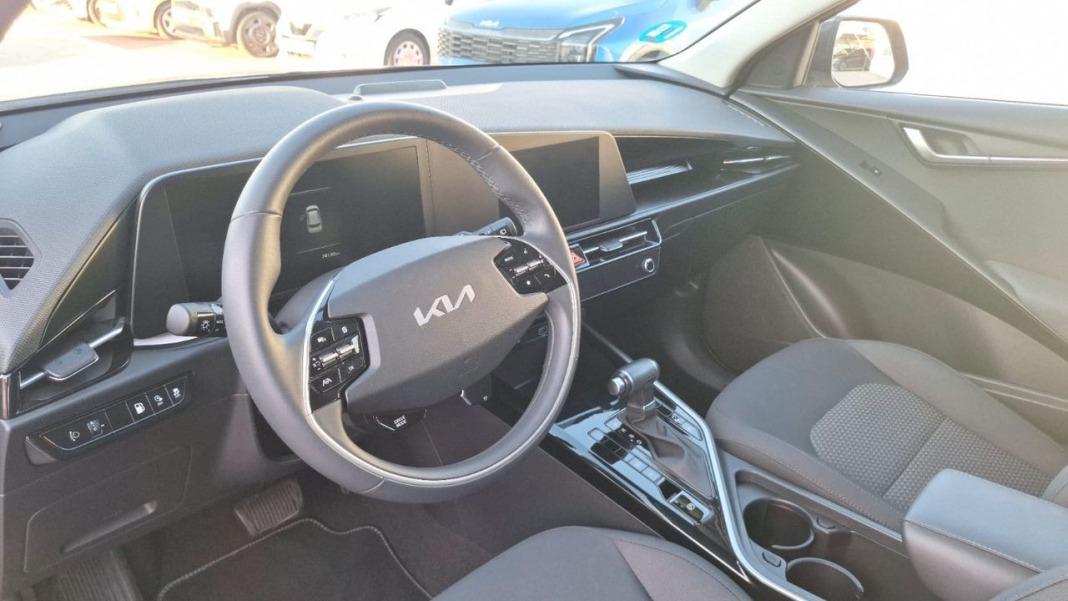Kia Niro 1.6 GDi PHEV 104kW (141CV) Concept