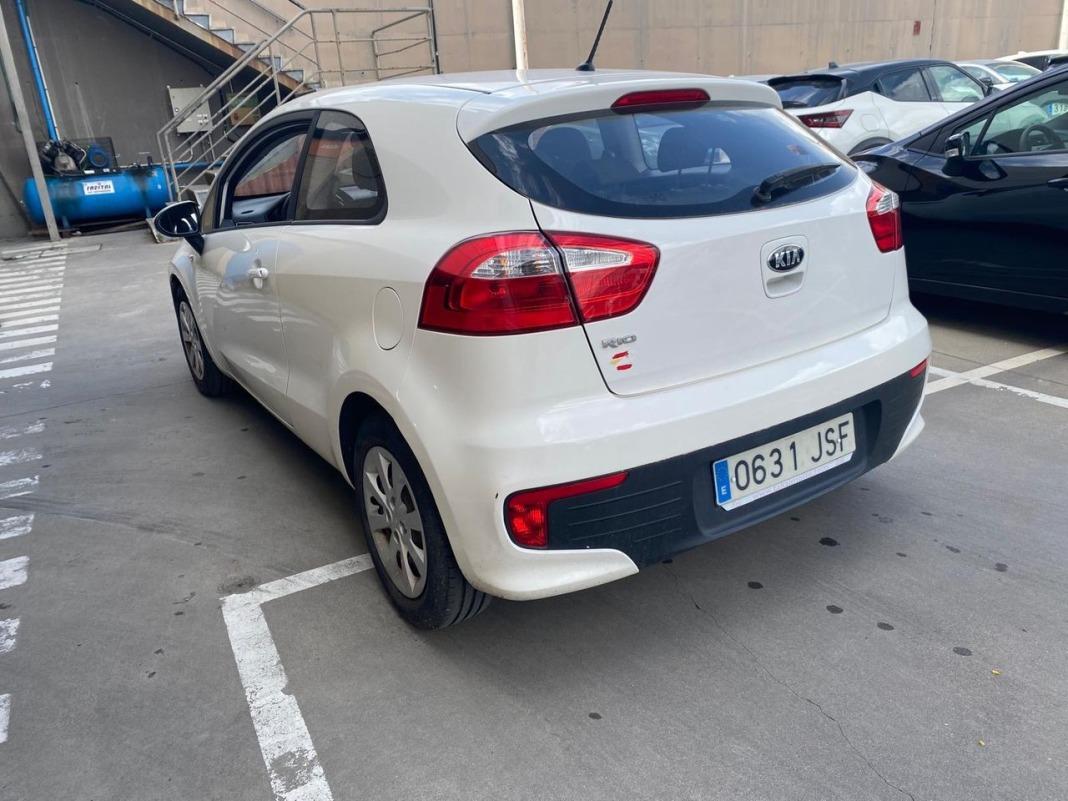 Kia Rio 1.2 CVVT 84CV Concept