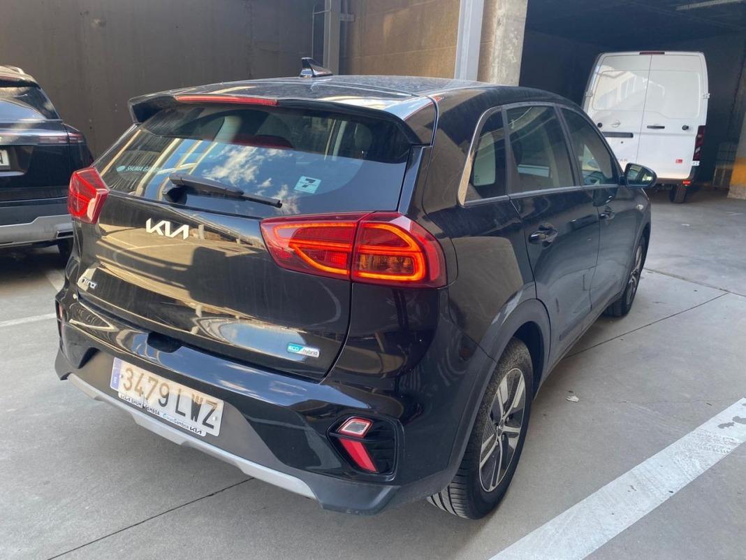 Kia Niro 1.6 GDi HEV 104kW (141CV) Drive