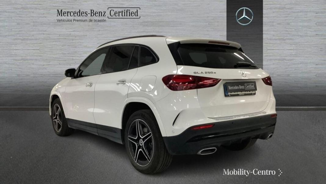 Mercedes Gla GLA 250 e con tecnología híbrida EQ