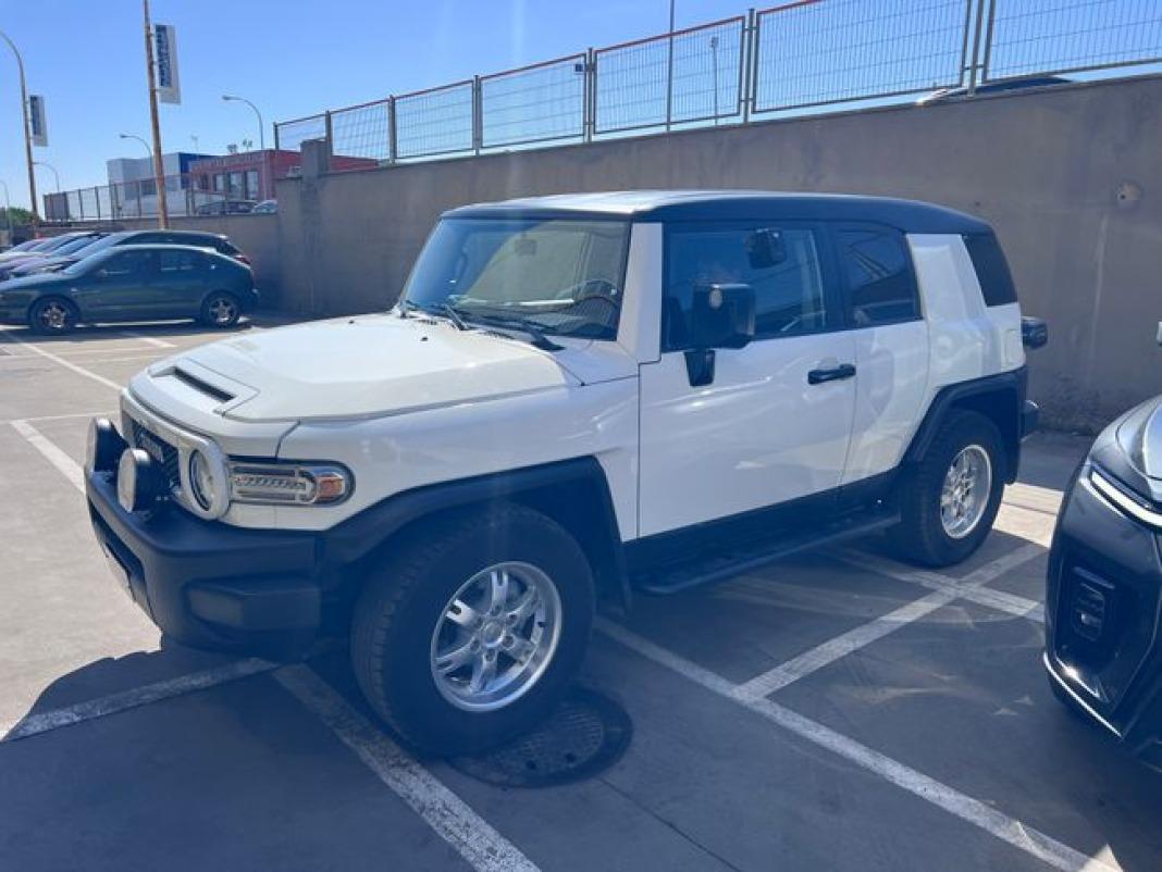 Toyota Land Cruiser 4.0 V6 LIMITED AUTO