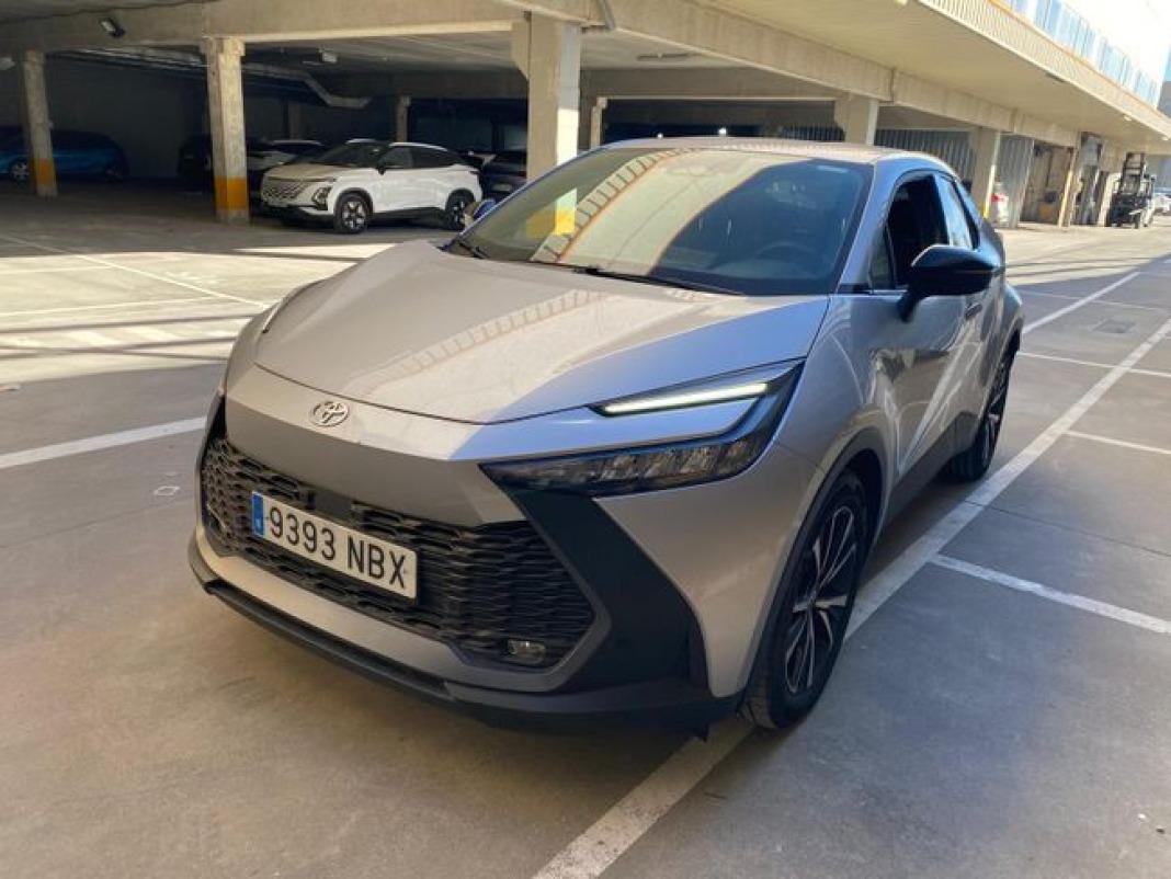 Toyota C-hr 1.8 Advance Hybrid 140