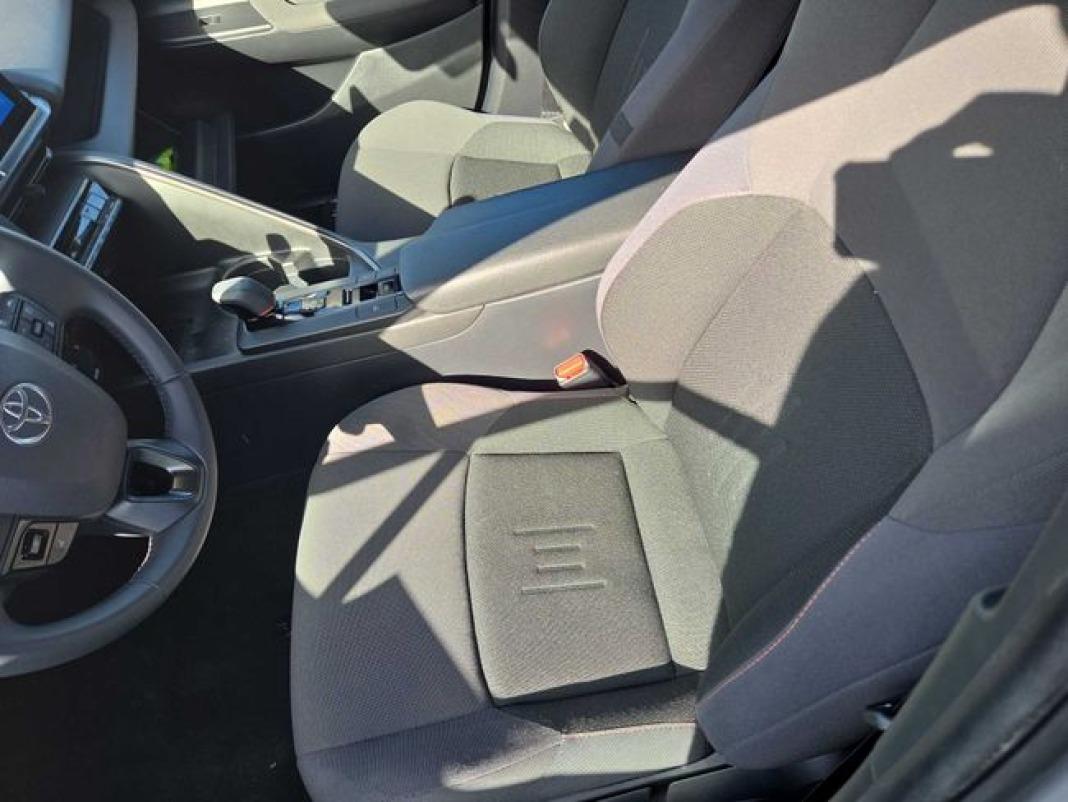 Toyota C-hr 1.8 Advance Hybrid 140