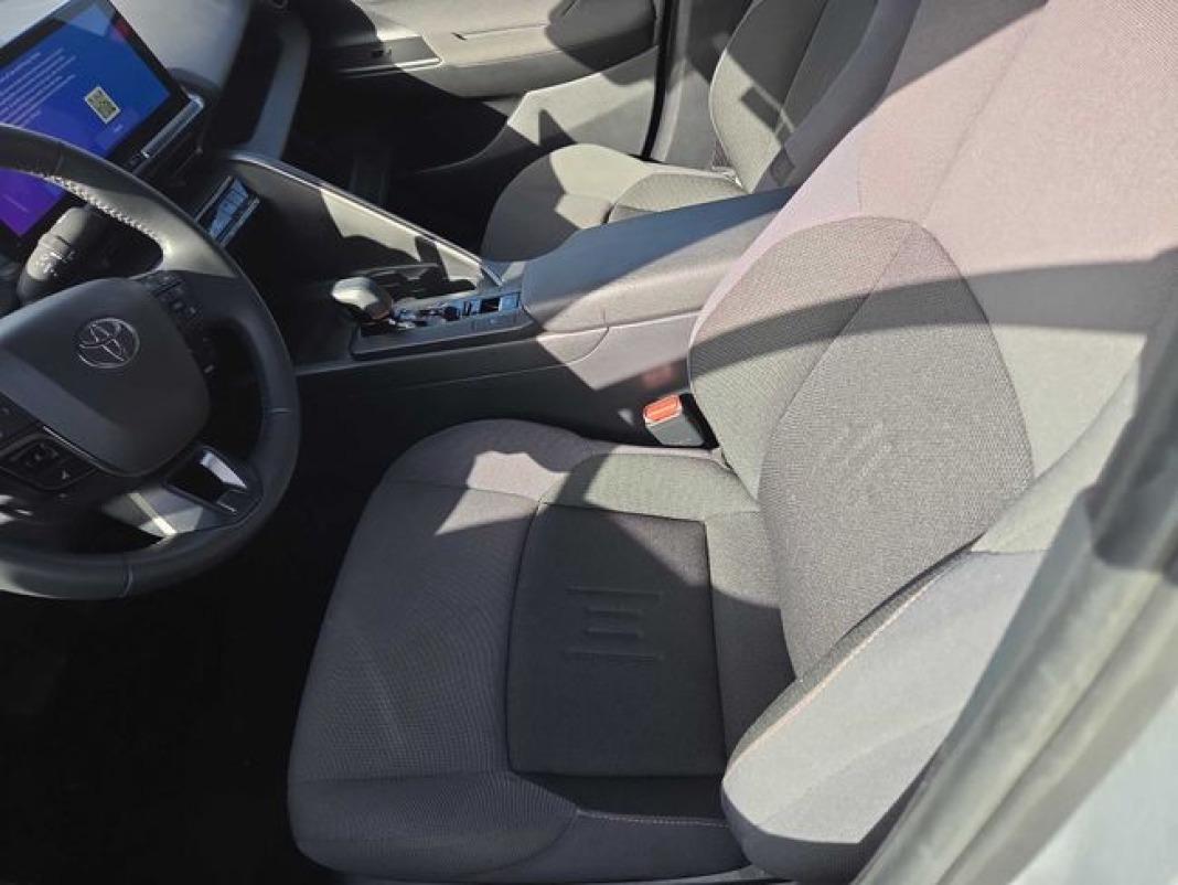 Toyota C-hr 1.8 Advance Hybrid 140