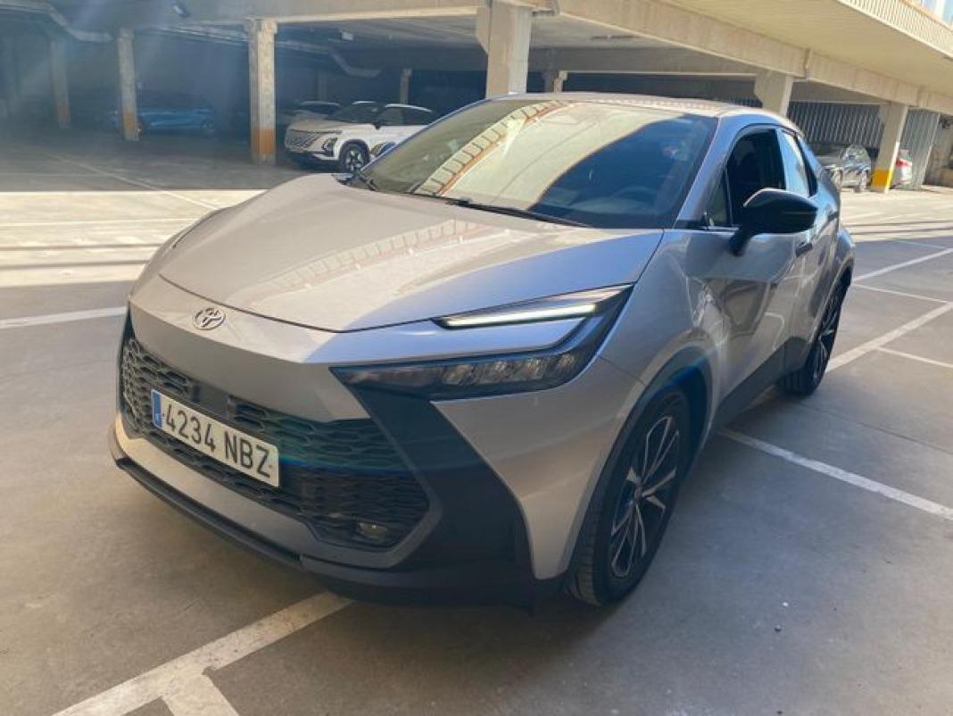 Toyota C-hr 1.8 Advance Hybrid 140