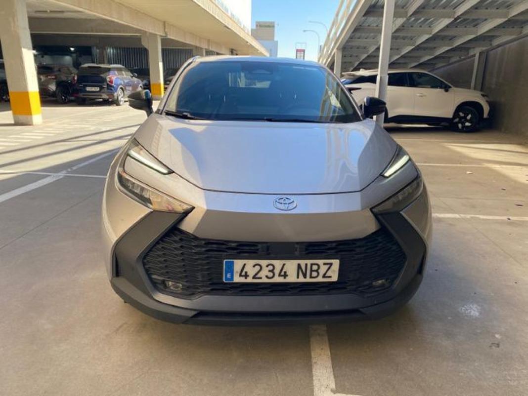 Toyota C-hr 1.8 Advance Hybrid 140