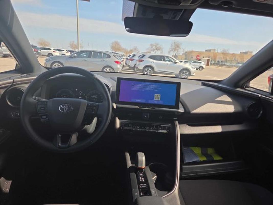 Toyota C-hr 1.8 Advance Hybrid 140